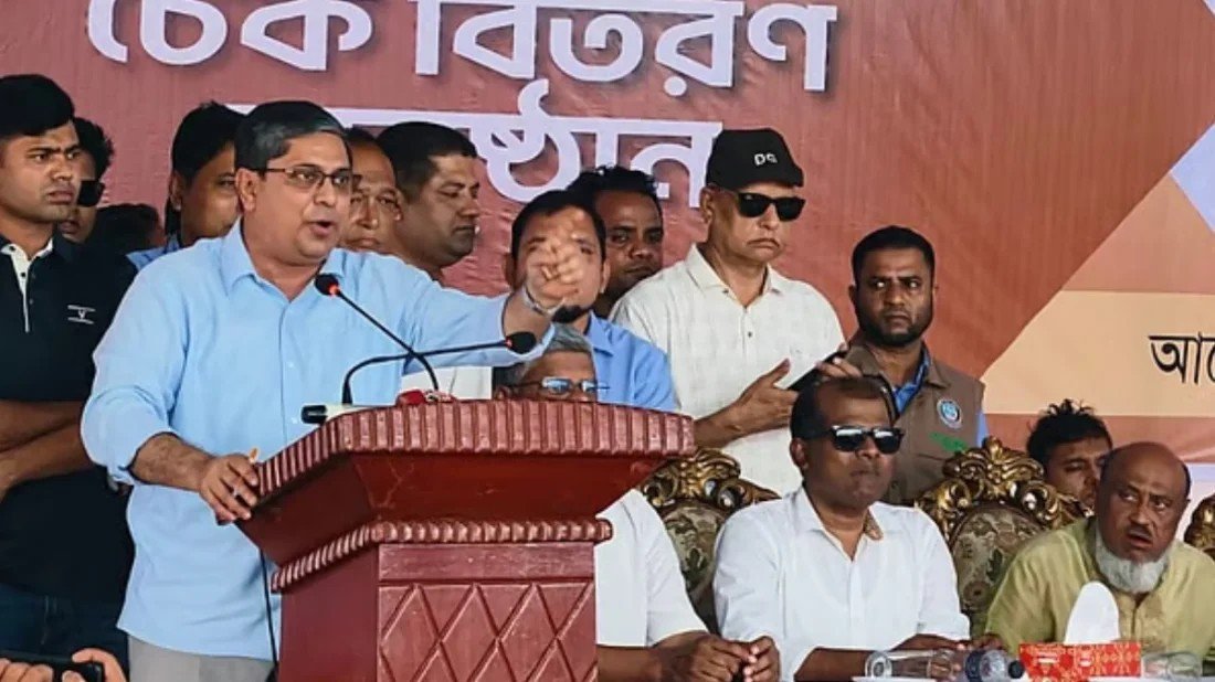 কার্ড দেব, চাকরি দেব, ভোট দিতে হবে ধানের শীষের মনোনীত প্রার্থীকে: শাহে আলম